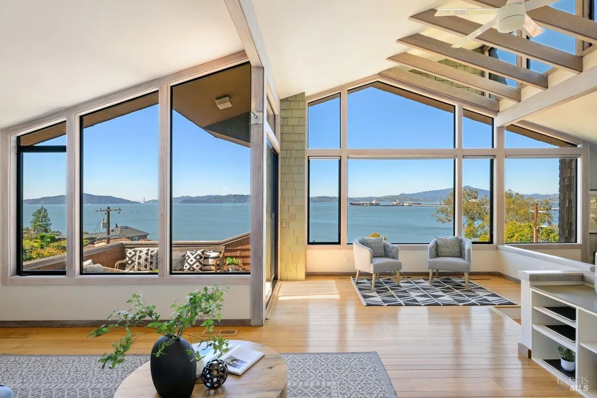 Northern California Real Estate | View 380 Western Drive | 3 Beds, 2 Baths