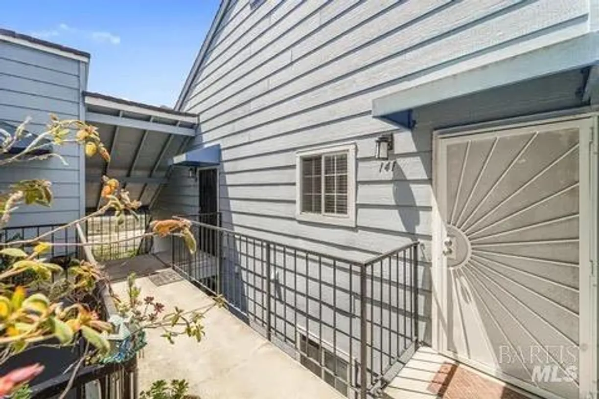 Northern California Real Estate | View 141 W Lighthouse Drive | Listing