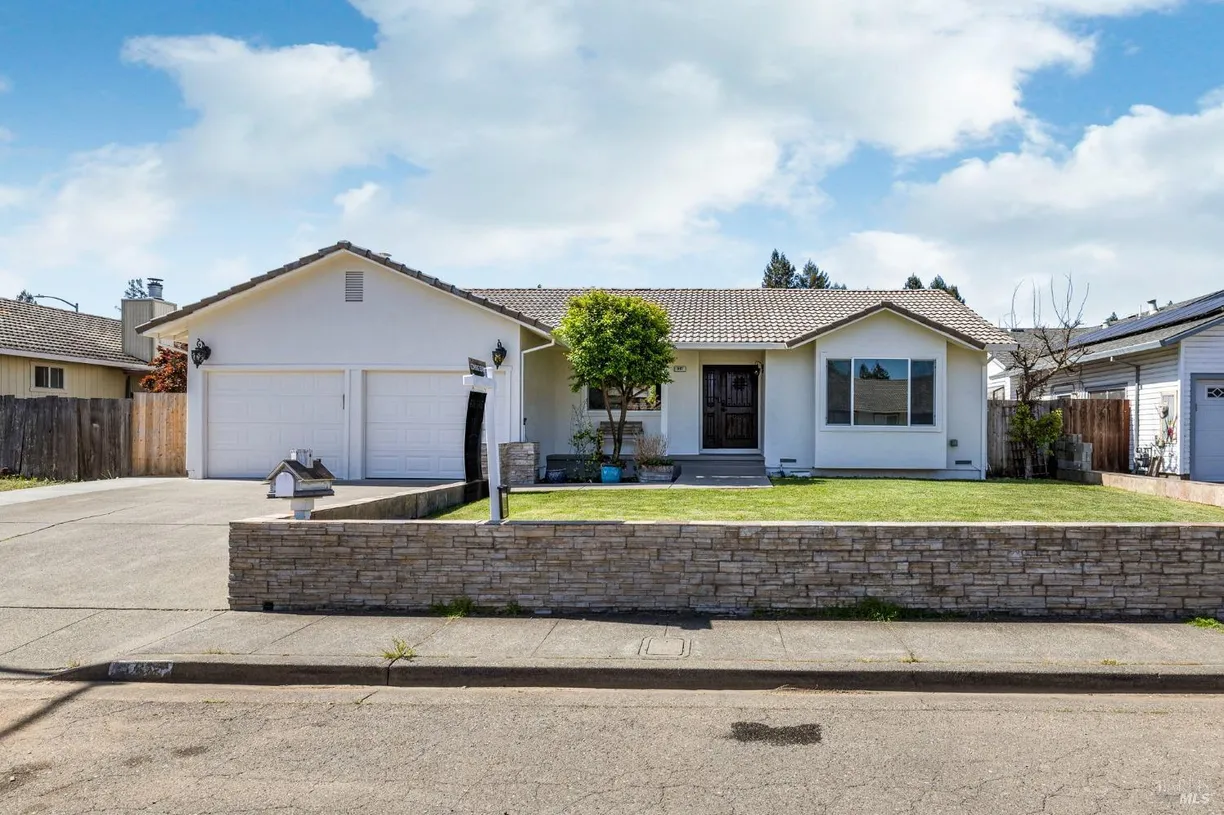 Northern California Real Estate | View 967 San Francisco Way | 3 Beds, 2 Baths
