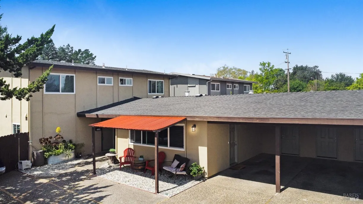 Northern California Real Estate | View 2249 Louisa | 5 Beds, 3 Baths