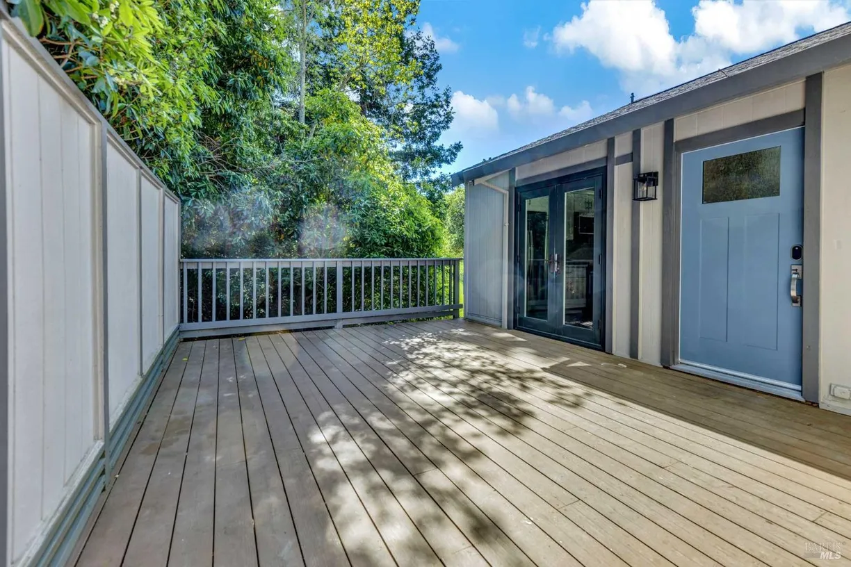 Northern California Real Estate | View 1533 Ashwood Drive, A | 3 Beds, 2 Baths