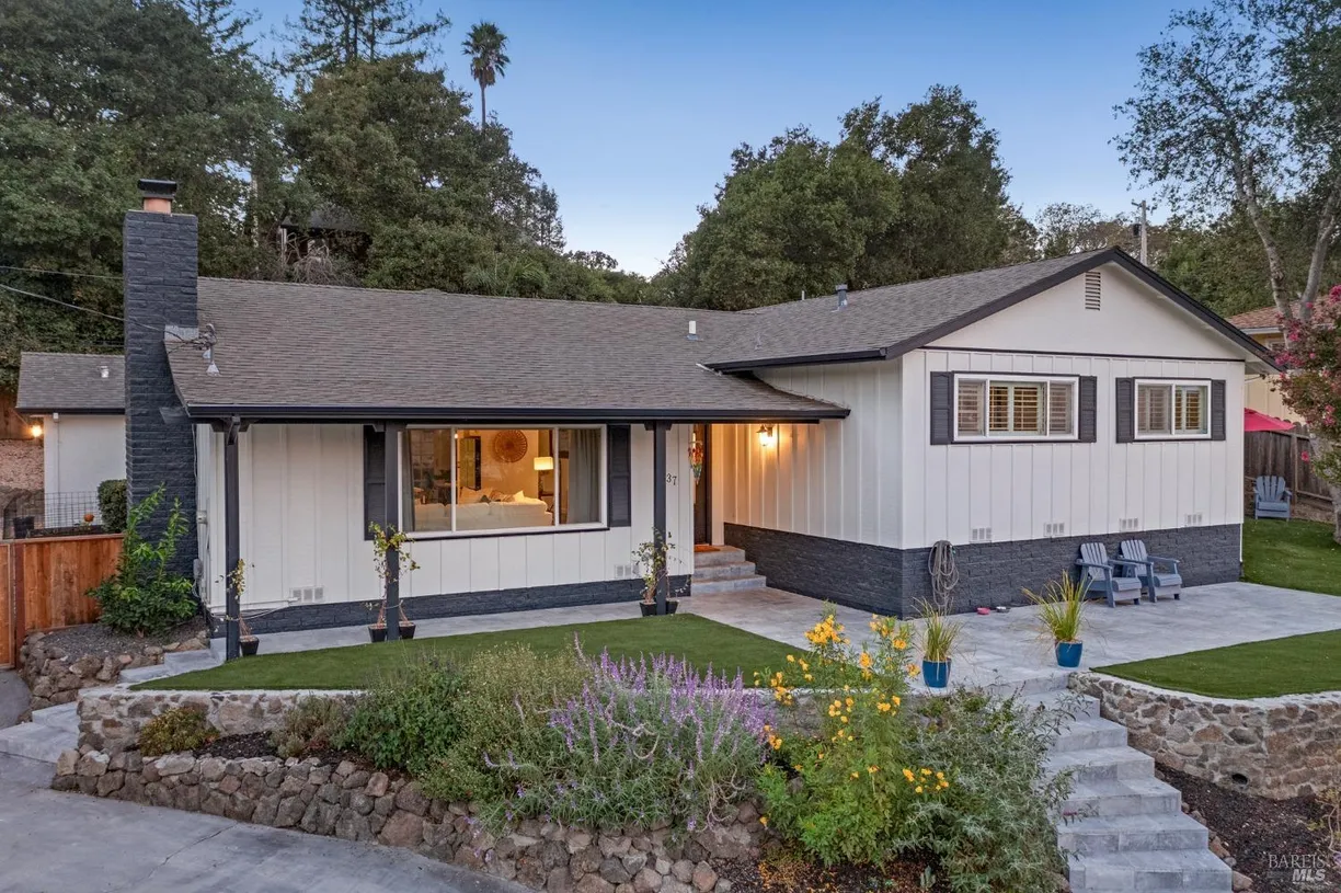 Northern California Real Estate | View 537 Amber Way | 3 Beds, 3 Baths