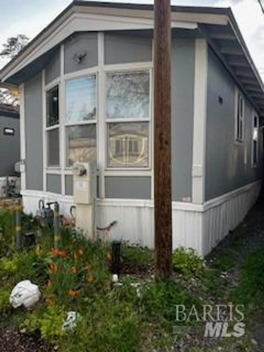 Northern California Real Estate | View 6070 old redwood, 15 | 2 Beds, 1 Bath