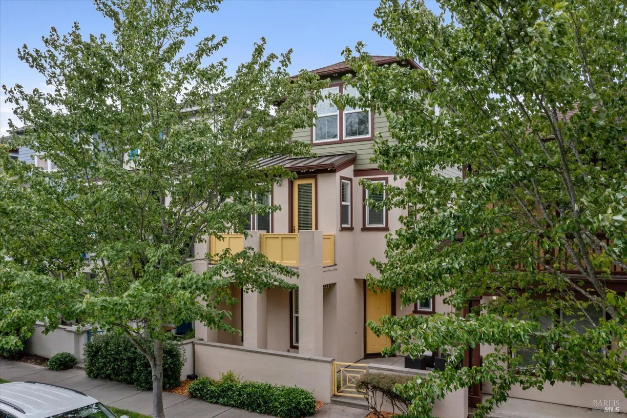 Northern California Real Estate | View 4346 Streamside Drive | 3 Beds, 3 Baths