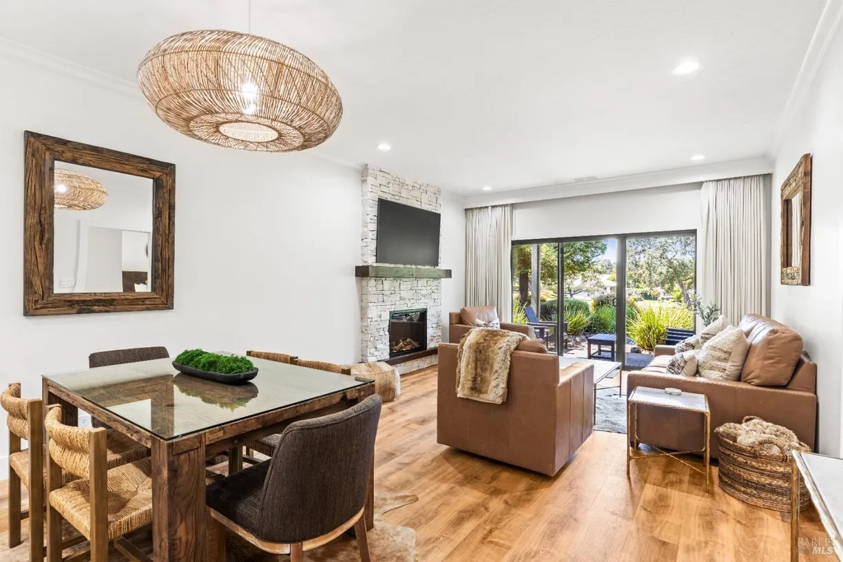 Northern California Real Estate | View 802 Augusta Circle | 2 Beds, 2 Baths