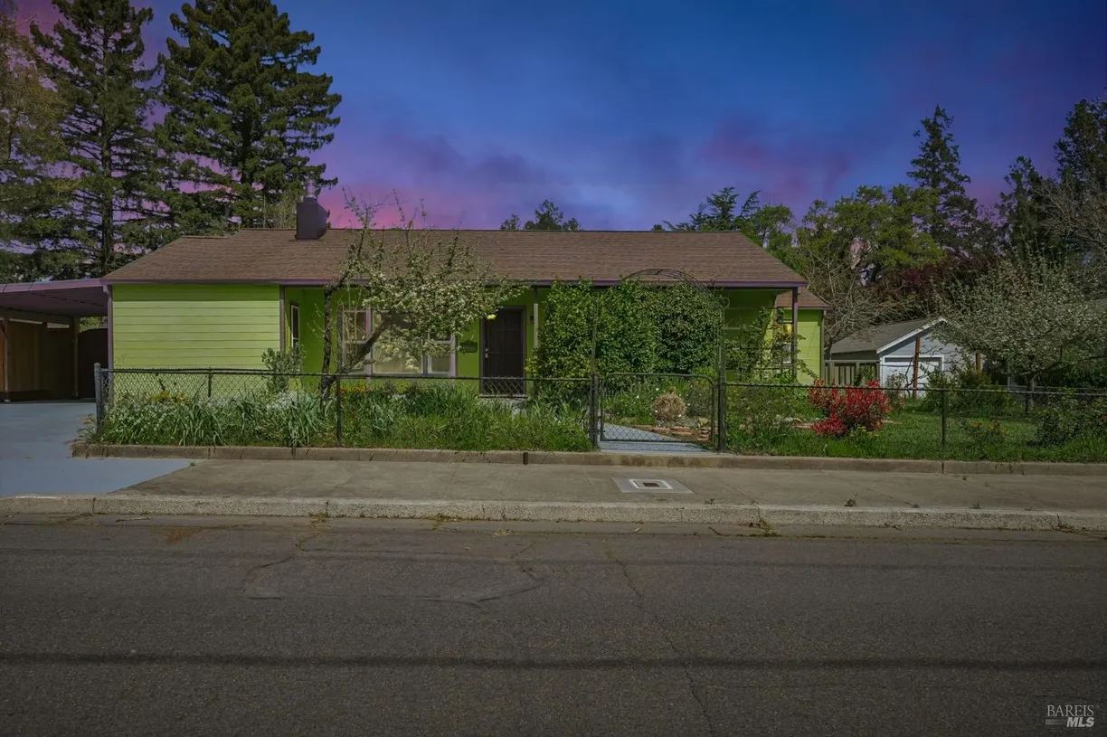 Northern California Real Estate | View 508 W Mill Street | 4 Beds, 2 Baths
