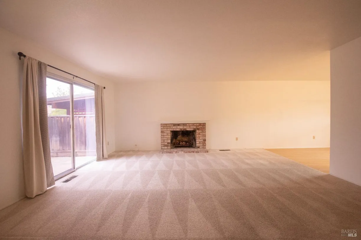Northern California Real Estate | View 225 Mountain View Drive | Listing