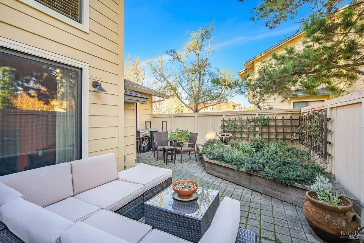 Northern California Real Estate | View 2801 Woodlake Drive, 23 | 2 Beds, 2 Baths