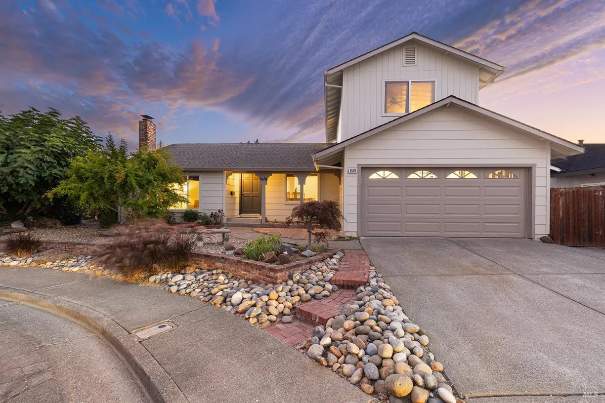 1519 Sunview Court Santa Rosa CA 95401 Property for sale