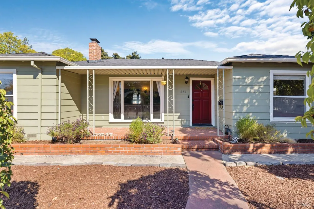 581 Silva Avenue, Santa Rosa, CA 95404 Property for sale