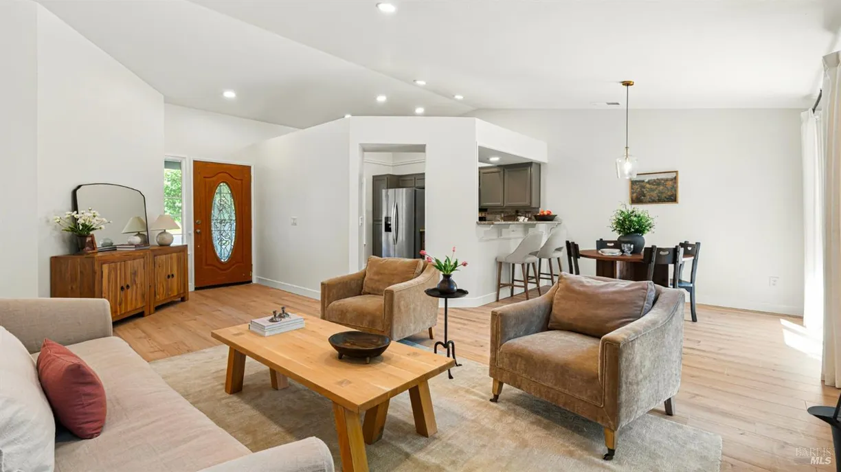9514 Lazy Creek Drive, Windsor, CA 95492 Property for sale