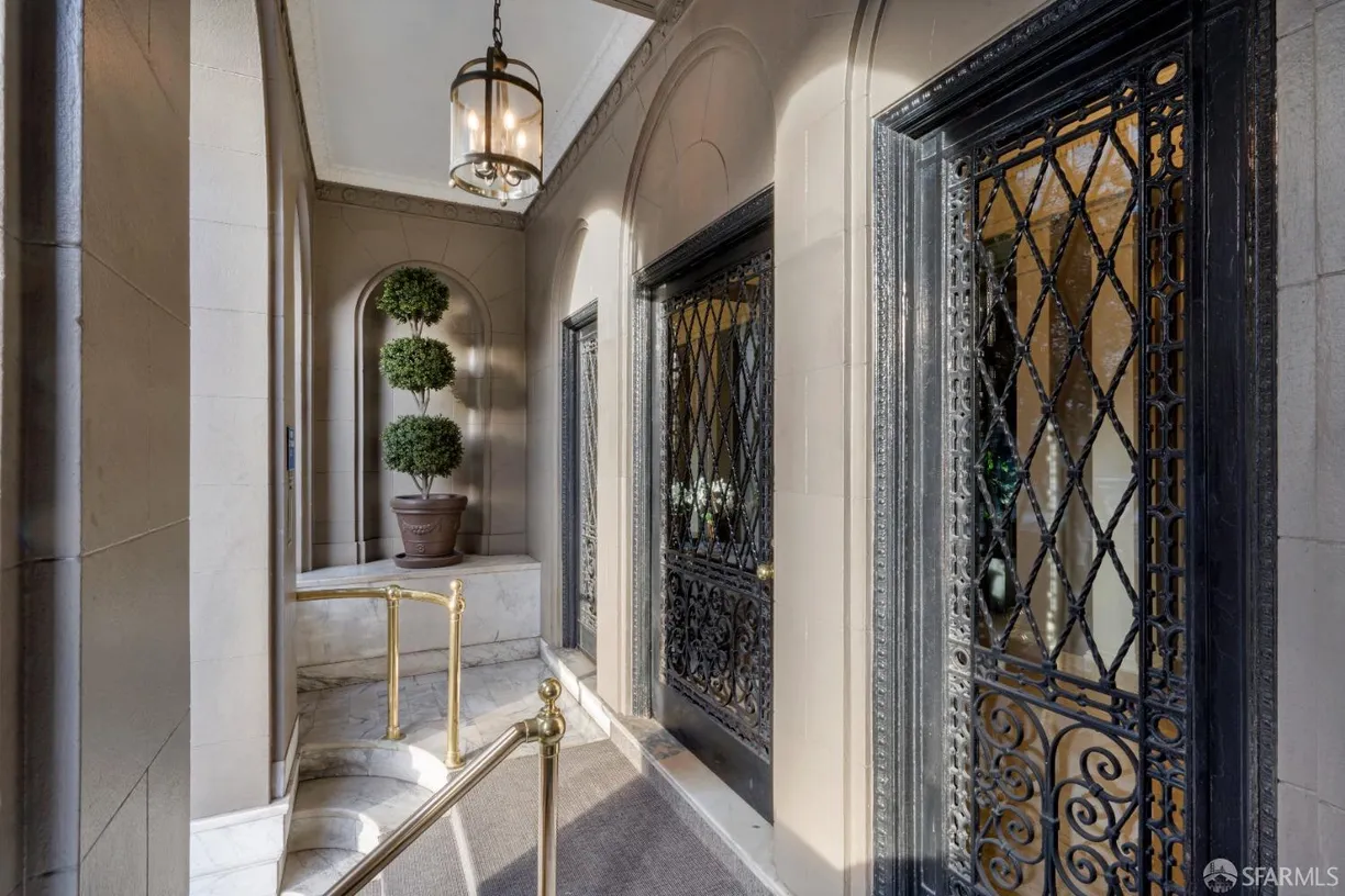 Northern California Real Estate | View 1800 Gough Street, 7 | Listing