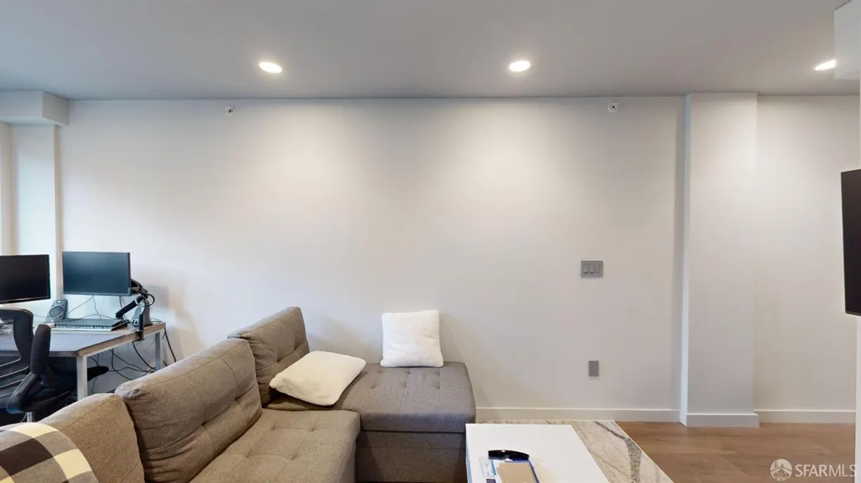 Northern California Real Estate | View 1238 Sutter Street, 303 | Listing