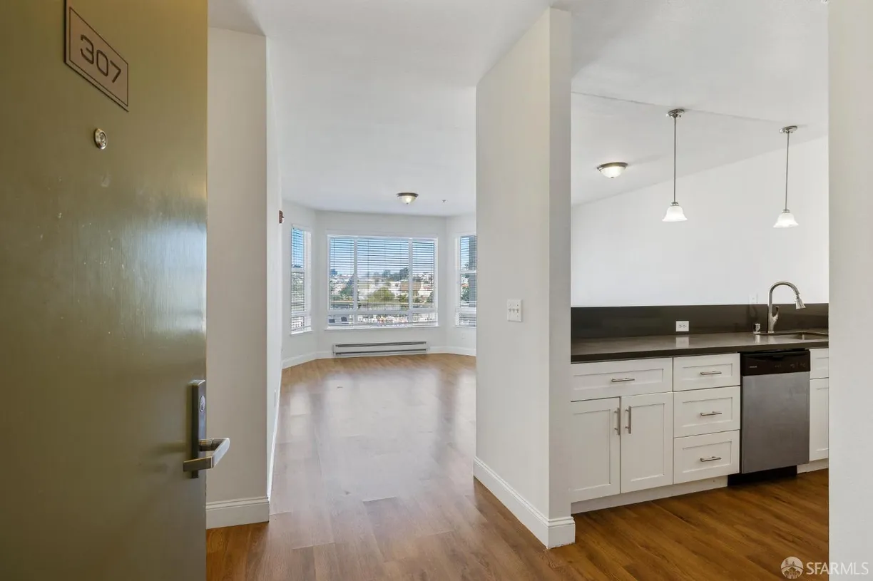 Northern California Real Estate | View 5810 Mission Street, 307 | 2 Beds, 2 Baths