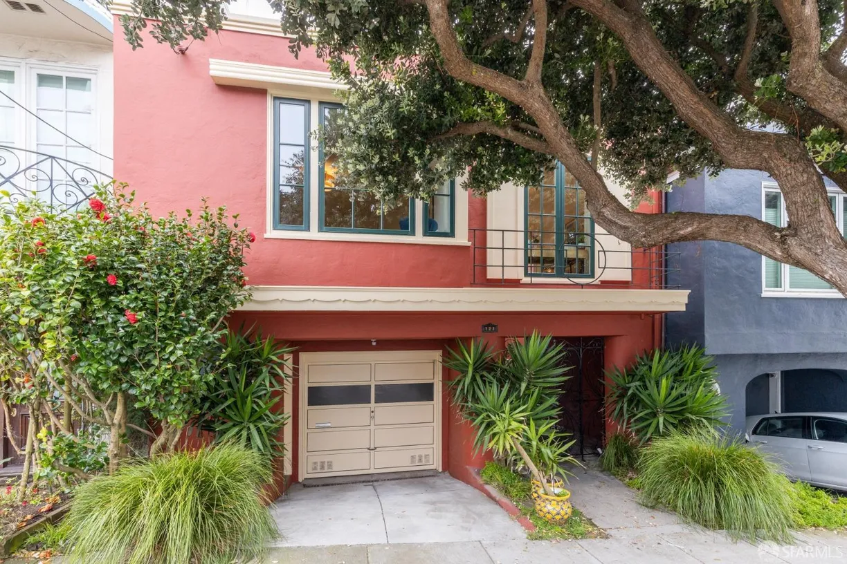 Northern California Real Estate | View 121 Seal Rock Drive | 2 Beds, 1 Bath