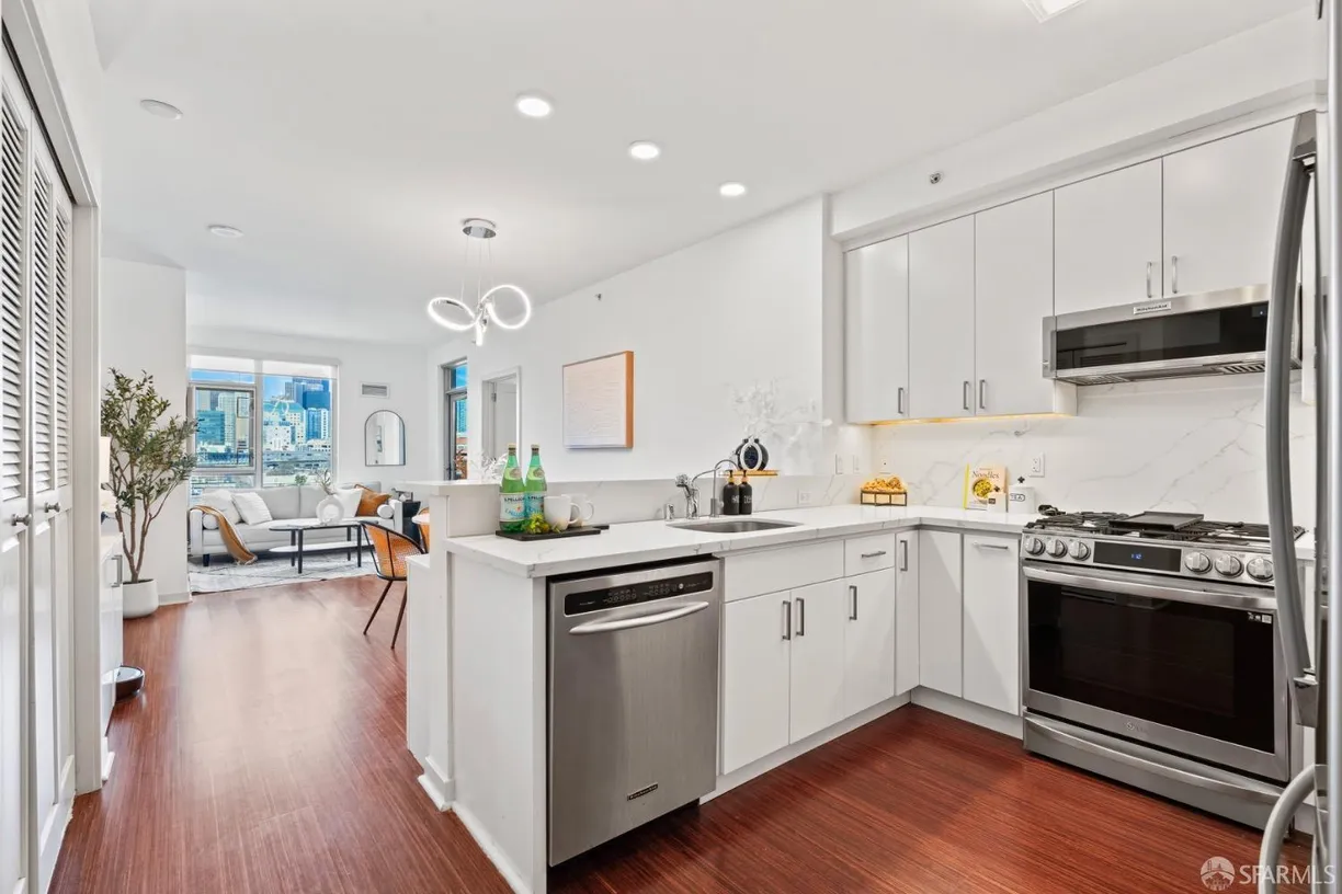 Northern California Real Estate | View 177 Townsend Street, 925 | Listing