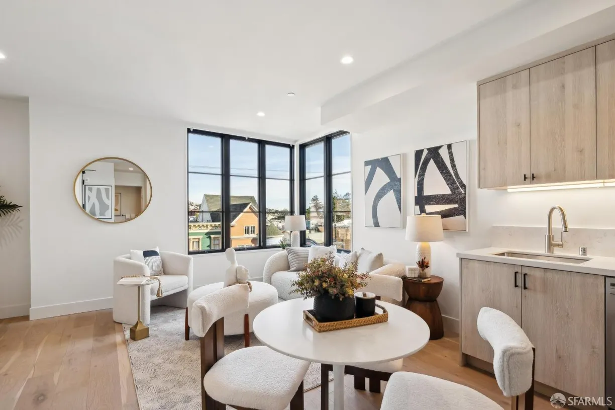 Northern California Real Estate | View 986 South Van Ness Avenue, 301 | 1 Bed, 1 Bath