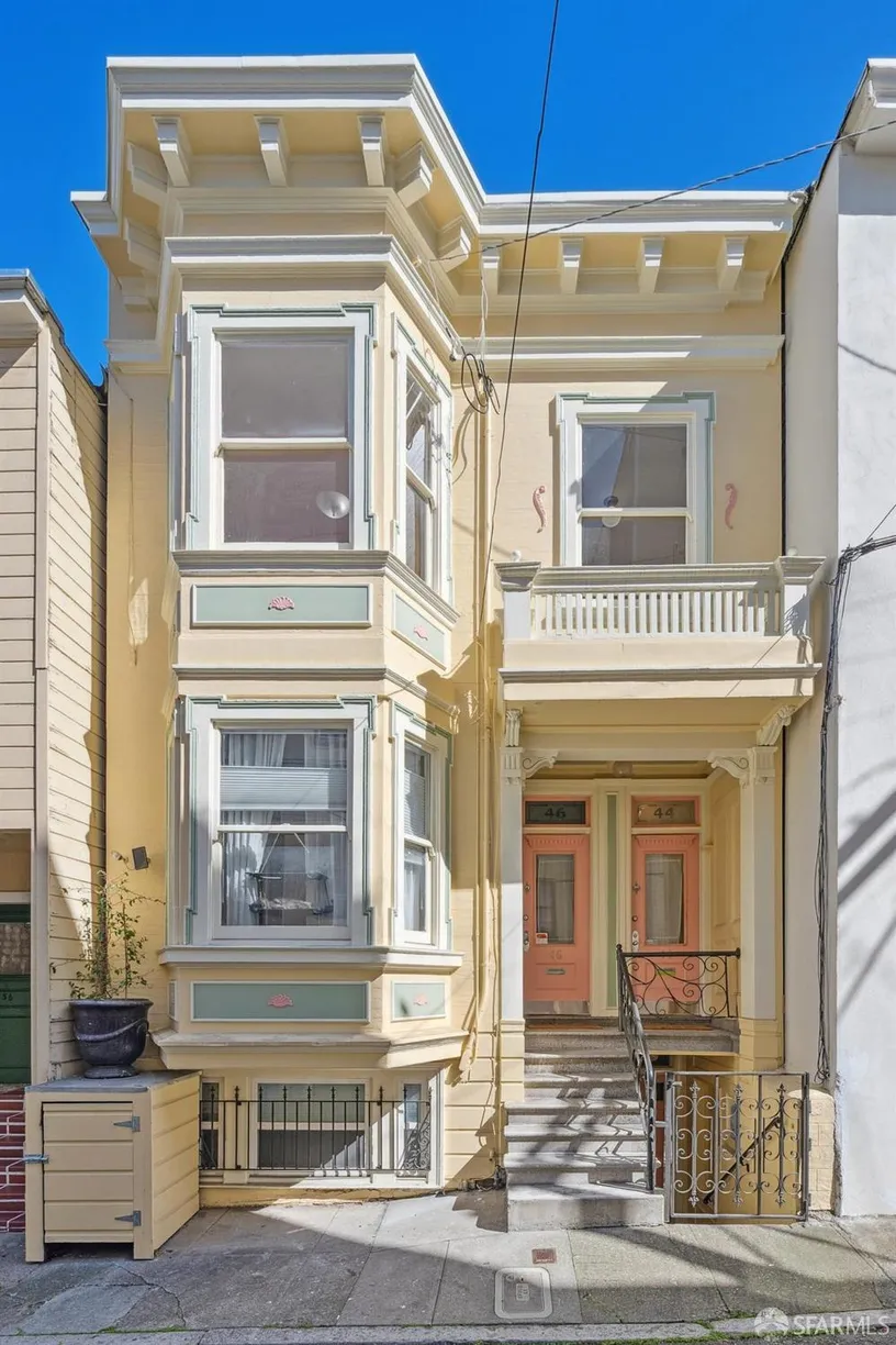 Northern California Real Estate | View 44 Salmon Street | 2 Beds, 1 Bath