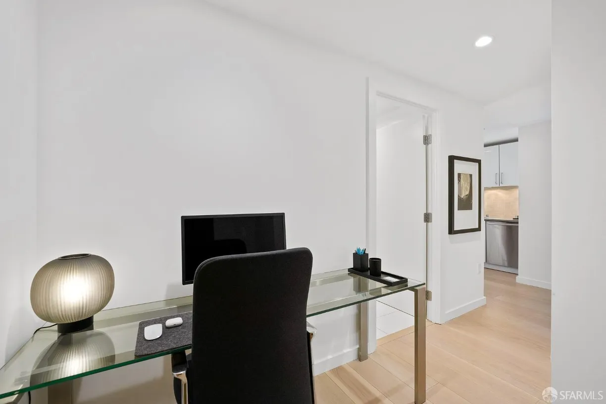 Northern California Real Estate | View 1 Hawthorne Street, 5B | Listing
