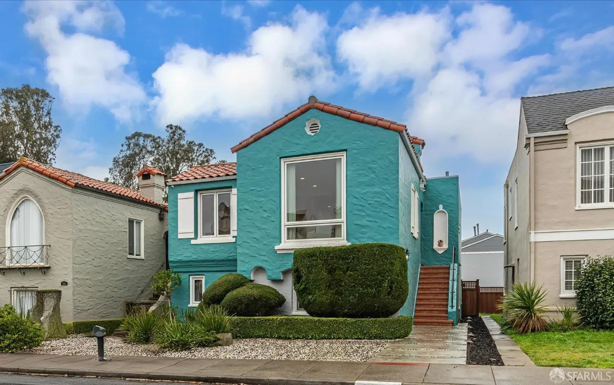 Northern California Real Estate | View 3075 24th Avenue | 5 Beds, 4 Baths