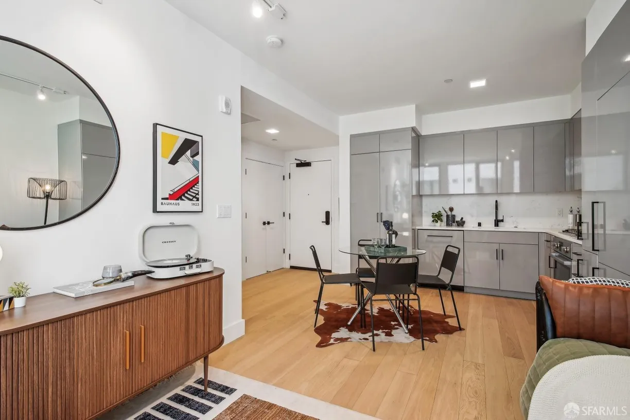 Northern California Real Estate | View 901 Tennessee Street, 204 | 1 Bath