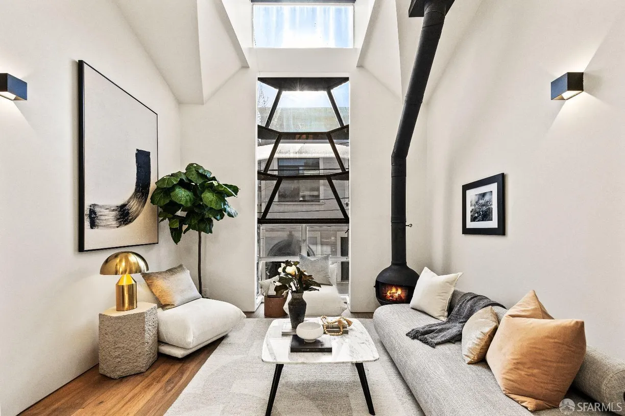 Northern California Real Estate | View 7 Sumner Street | 3 Beds, 2 Baths