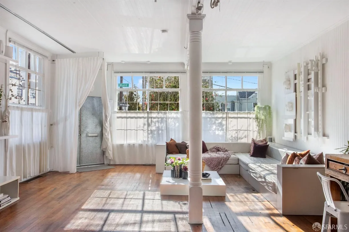 Northern California Real Estate | View 497 Vermont Street | 5 Beds, 2 Baths