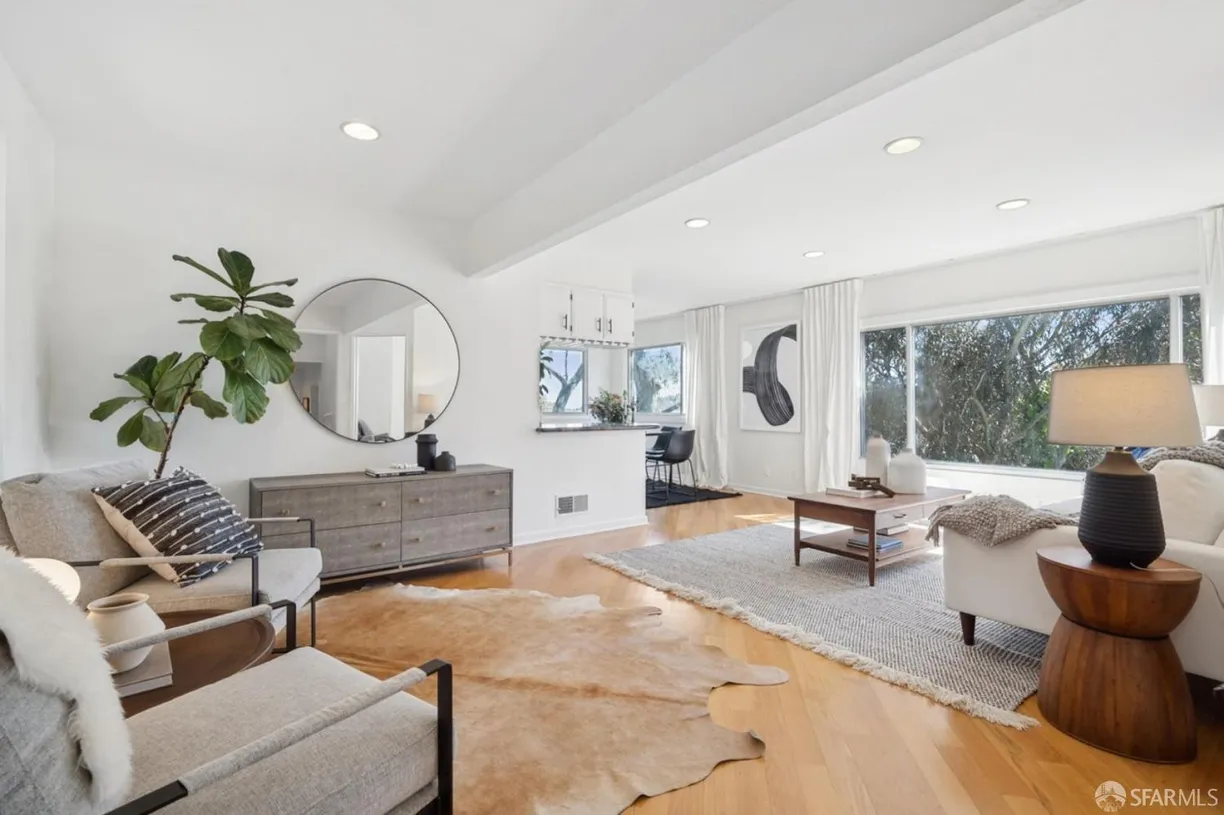 Northern California Real Estate | View 405 Holladay Avenue | 2 Beds, 2 Baths