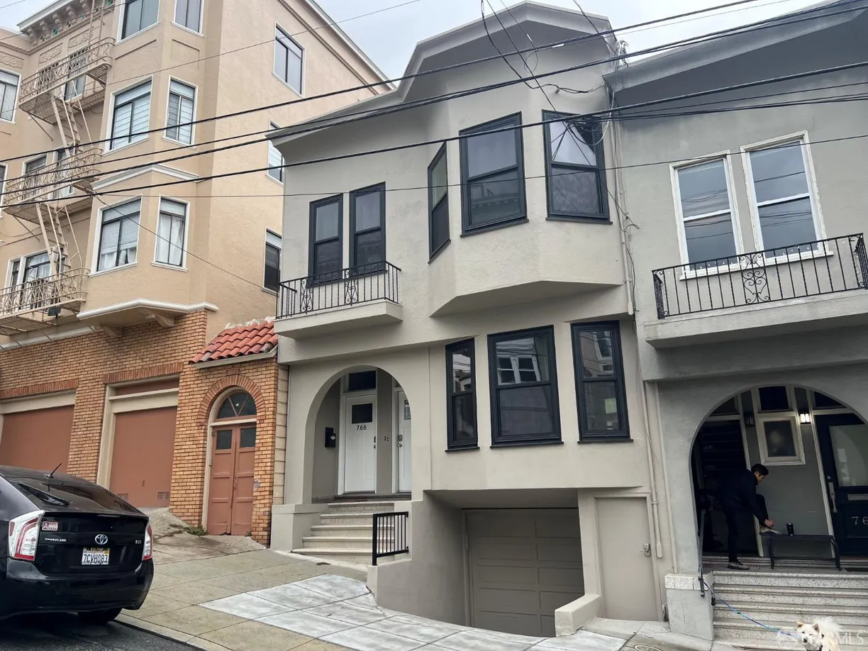 Northern California Real Estate | View 764 Chestnut Street | 3 Beds, 2 Baths