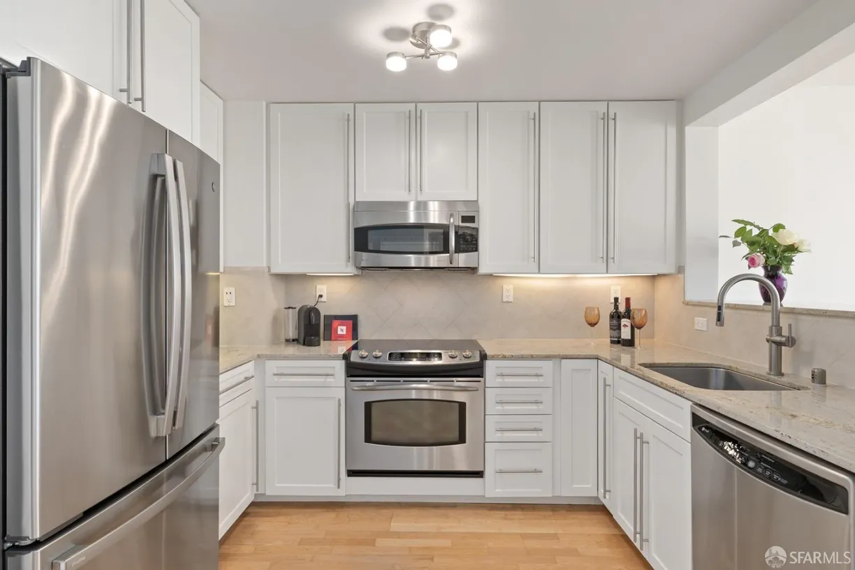 Northern California Real Estate | View 300 3rd Street, 708 | Listing