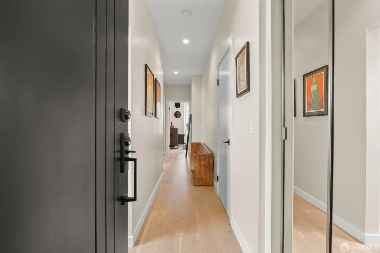 Northern California Real Estate | View 1811 Leavenworth Street, 7 | Listing