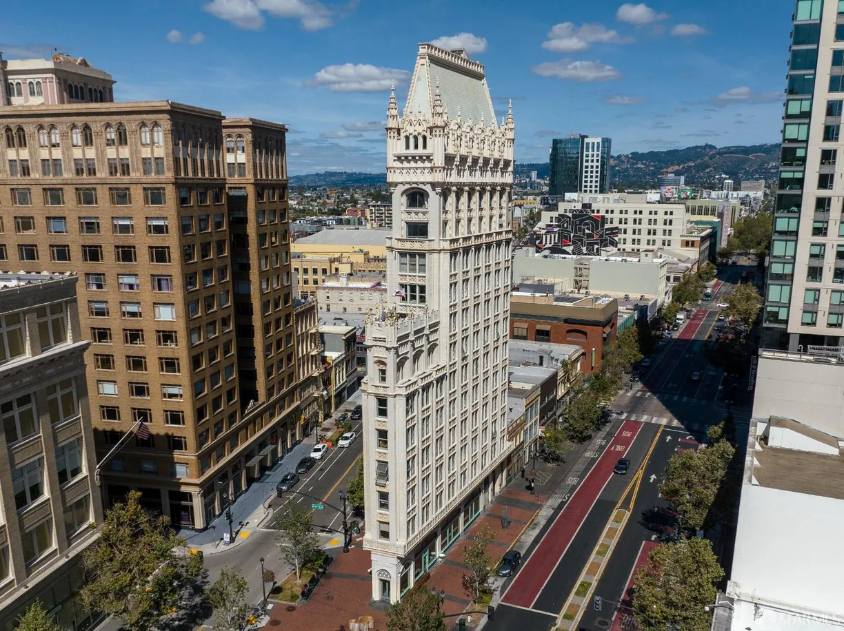 Northern California Real Estate | View 1615 Broadway, 9 | 3 Beds, 2 Baths
