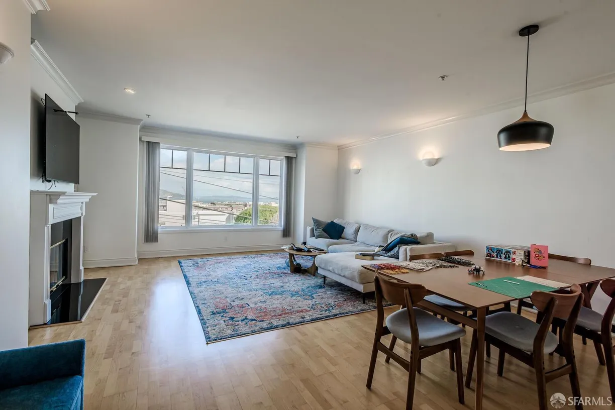 Northern California Real Estate | View 745 Chestnut Street, 202 | Listing