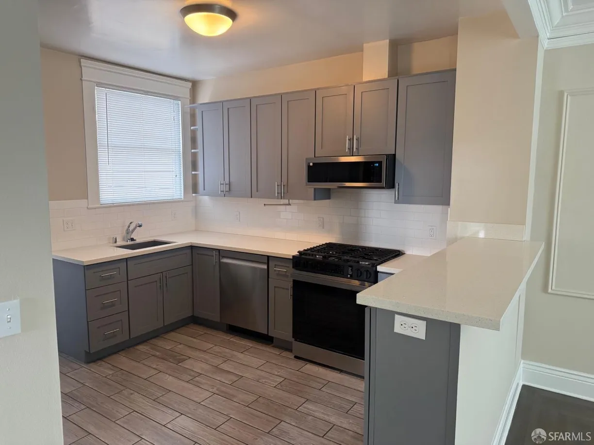 Northern California Real Estate | View 700 12th Avenue, 6 | Listing