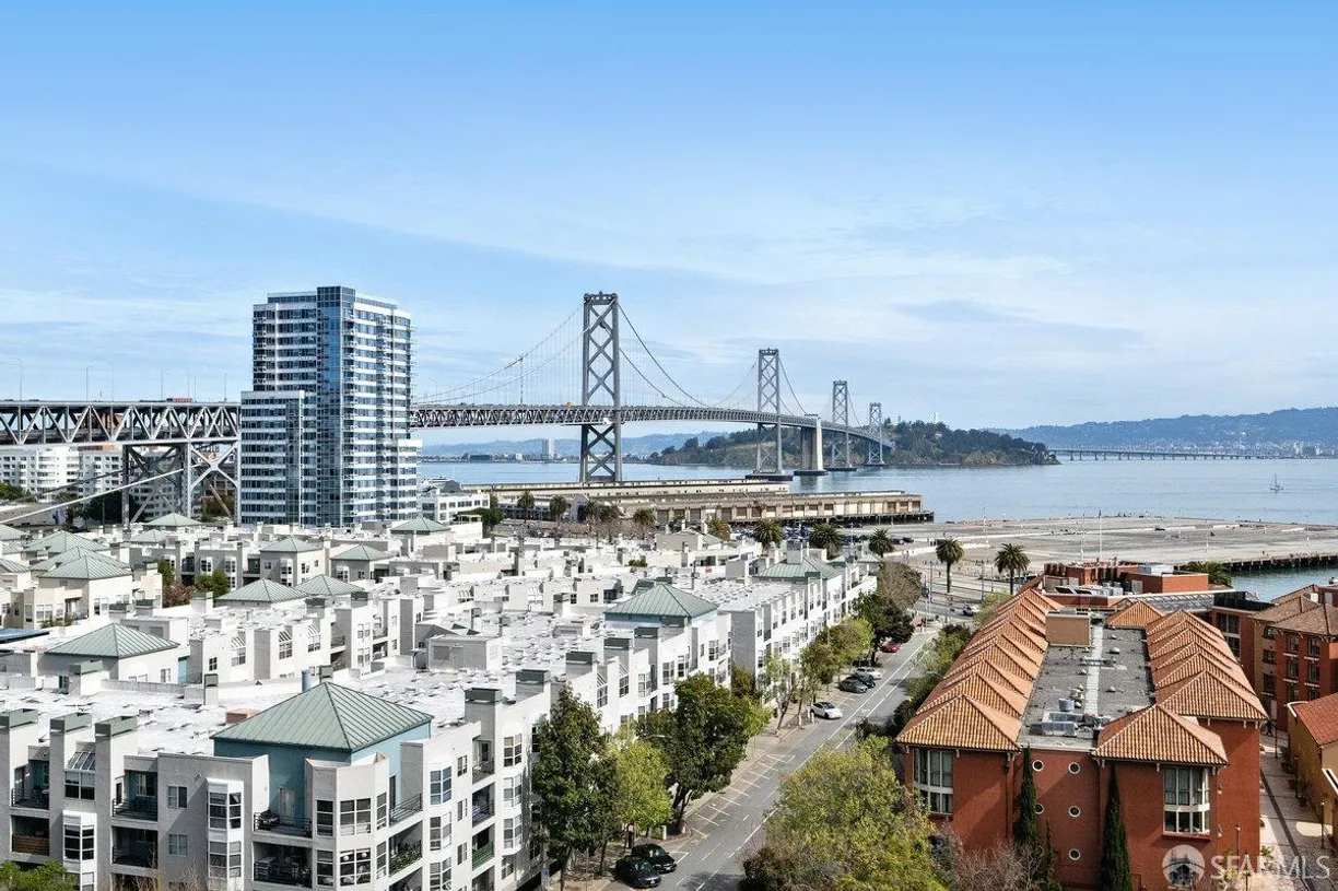 Northern California Real Estate | View 219 Brannan Street, 10H | 2 Beds, 2 Baths
