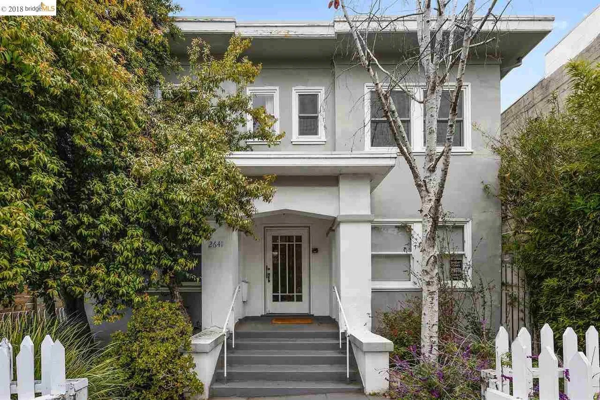 Northern California Real Estate | View 2641 Webster St, 4 | 1 Bed, 1 Bath