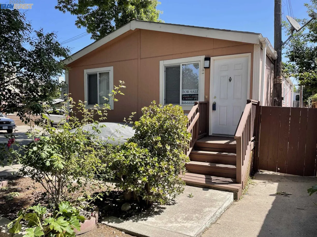 Northern California Real Estate | View 19150 Hesperian Blvd, 2 | 3 Beds, 2 Baths
