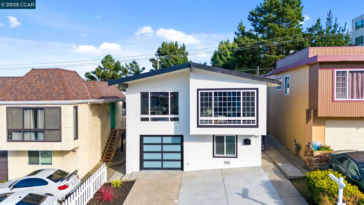 Northern California Real Estate | View 667 Saint Francis Blvd | 5 Beds, 3 Baths