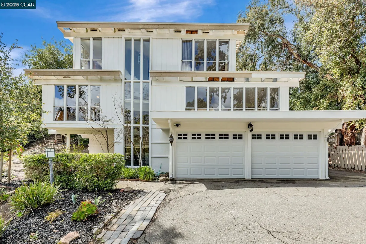 Northern California Real Estate | View 1923 Green Valley Road | 4 Beds, 3 Baths