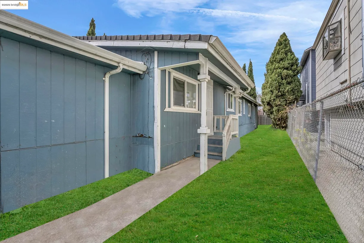Northern California Real Estate | View 2933 Filbert | Listing