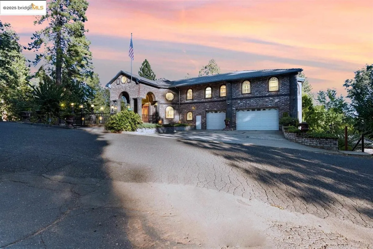 Northern California Real Estate | View 23955 Cedar Hill | 6 Beds, 7 Baths