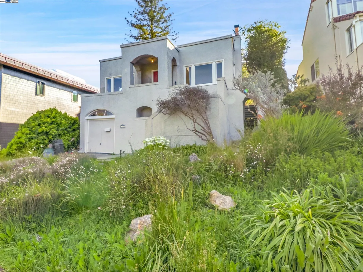 Northern California Real Estate | View 219 Arlington Ave | Listing