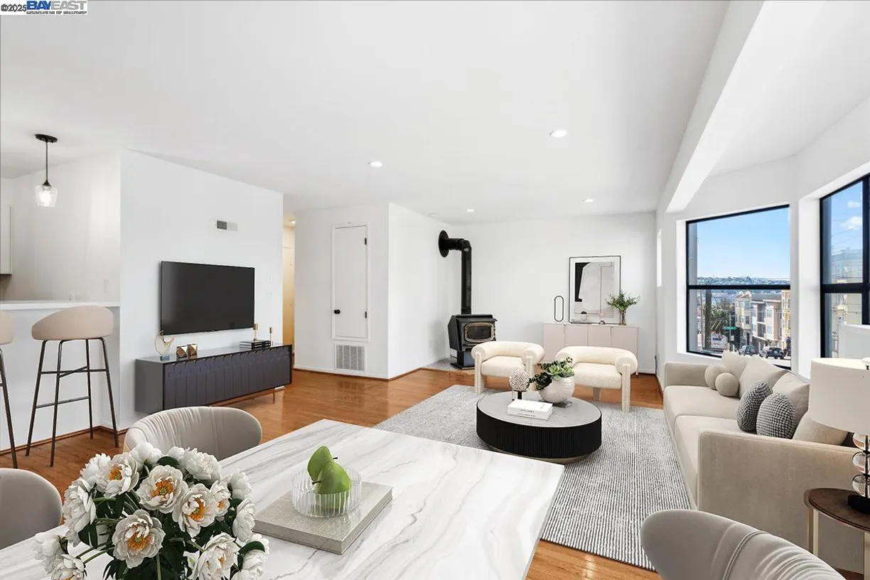 Northern California Real Estate | View 426 Fillmore St, A | 2 Beds, 2 Baths
