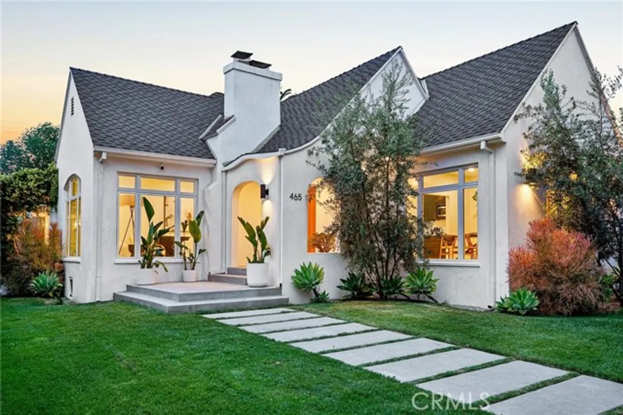 Northern California Real Estate | View 465 S Citrus Avenue | 5 Beds, 3 Baths