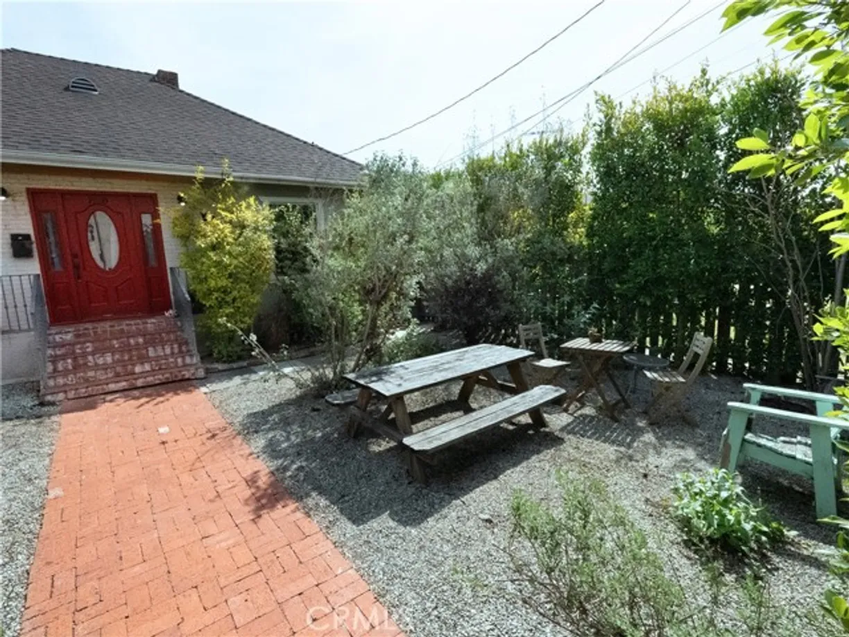 Northern California Real Estate | View 1420 N Hoover Street | Listing
