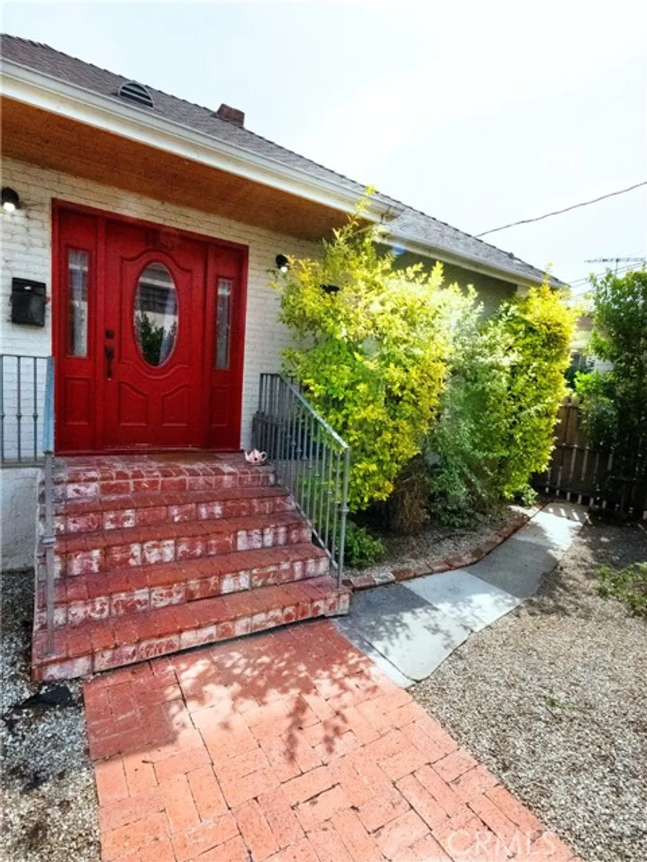 Northern California Real Estate | View 1420 N Hoover Street | Listing
