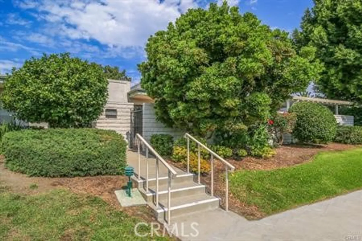 Northern California Real Estate | View 2019 Via Mariposa W, G | 1 Bed, 1 Bath