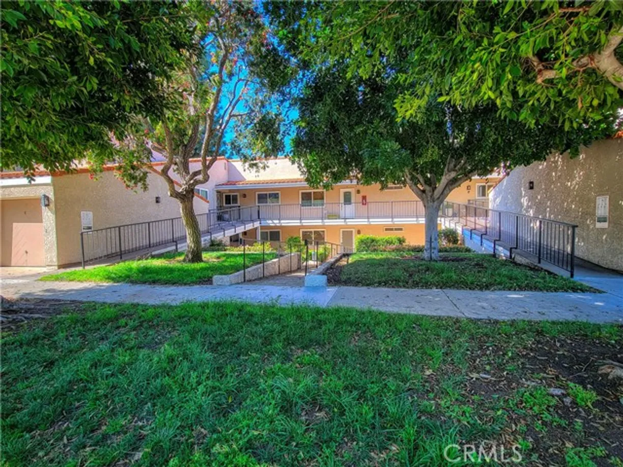 Northern California Real Estate | View 3370 Punta Alta, C | 2 Beds, 1 Bath