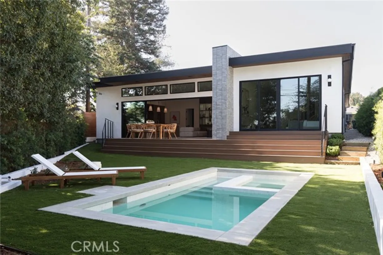 Northern California Real Estate | View 3562 Inglewood Boulevard | 5 Beds, 5 Baths