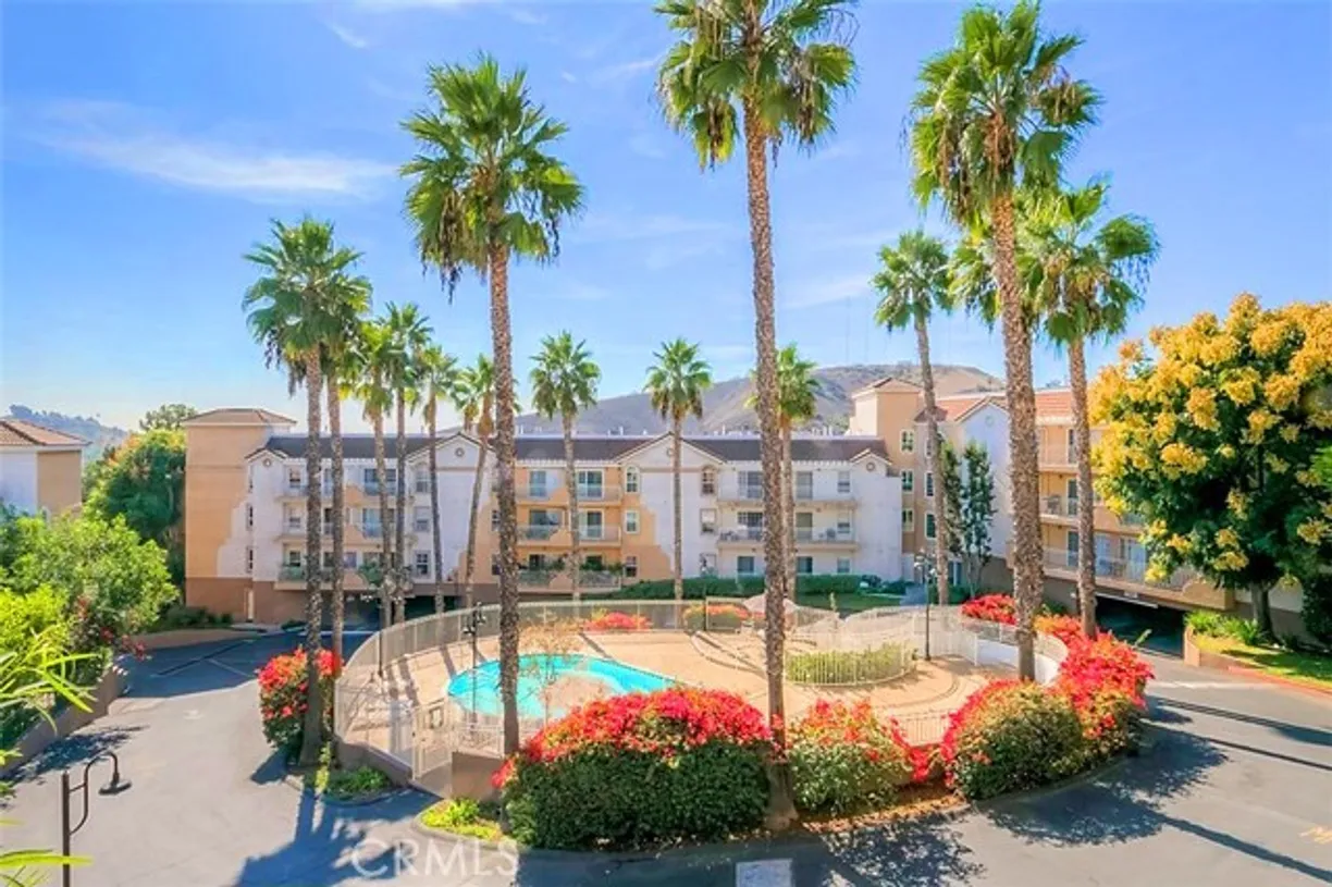 Northern California Real Estate | View 4760 Templeton Street, 3219 | 2 Beds, 3 Baths